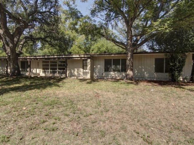 4801 Westfield Dr