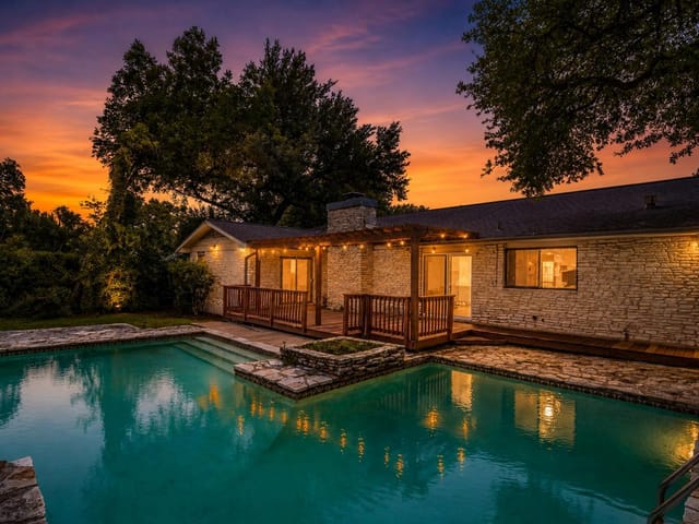 4802 Greystone Dr