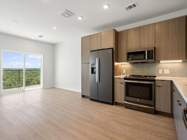 4802 S Congress Ave Unit #403