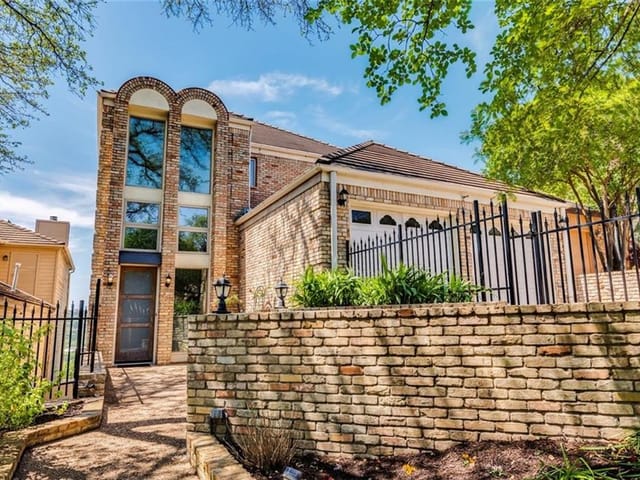 4802 Twin Valley Dr