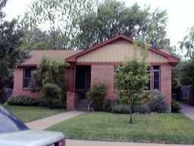 4802 WEST FRANCES PL
