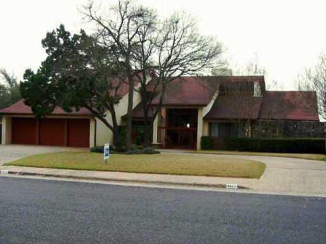 4803 GREYSTONE Dr