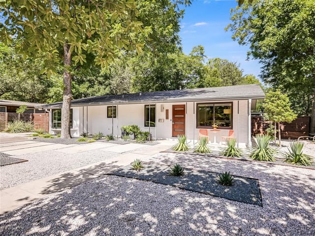 4803 Westfield Dr