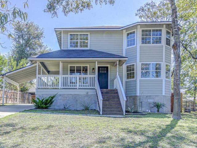 4805 Brook Creek CV