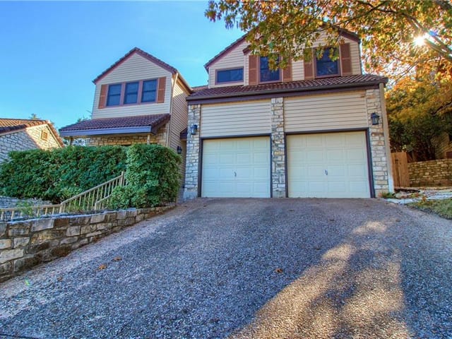 4805 Fern Holw