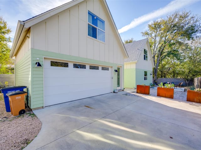 4805 Santa Anna St Unit #2
