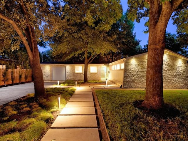 4805 Westfield Dr