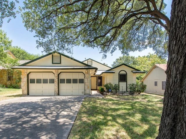 4806 Transit Cir