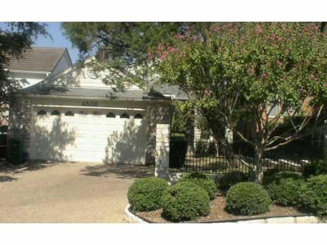 4806 Twin Valley Dr
