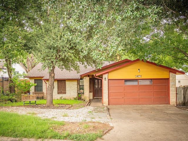 4807 Spring Meadow Cv