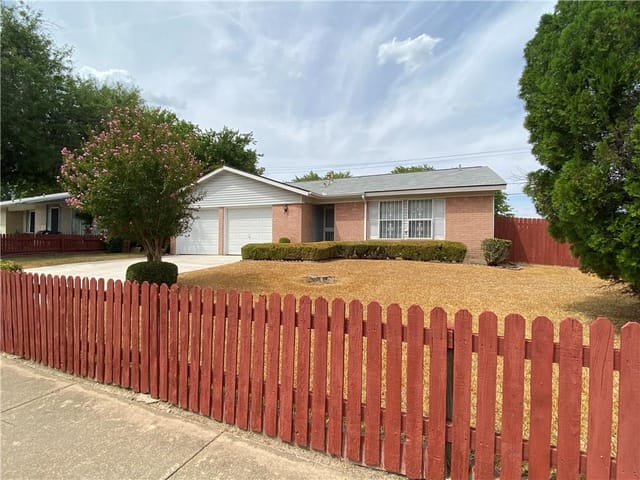 4808 Turnstone Dr
