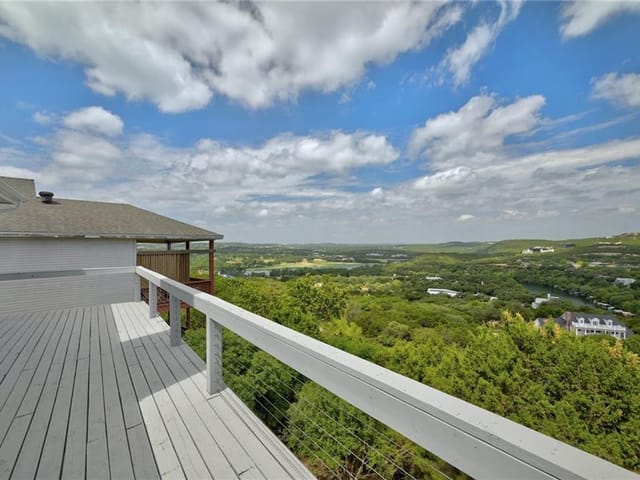4810 Twin Valley DR