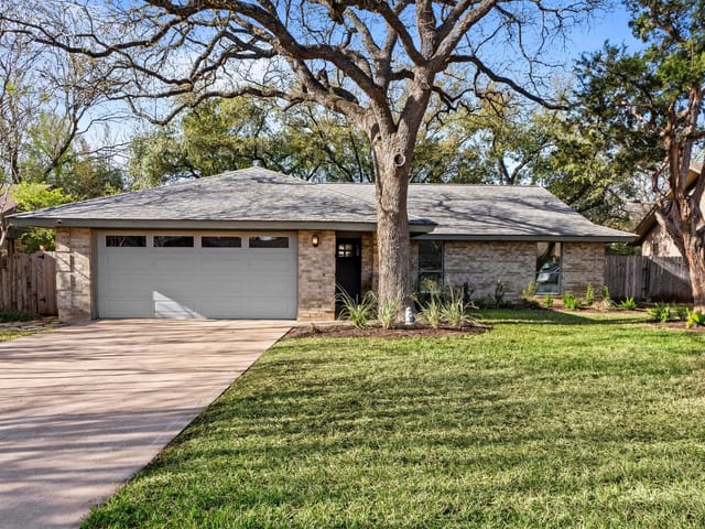 4811 Canyonbend CIR