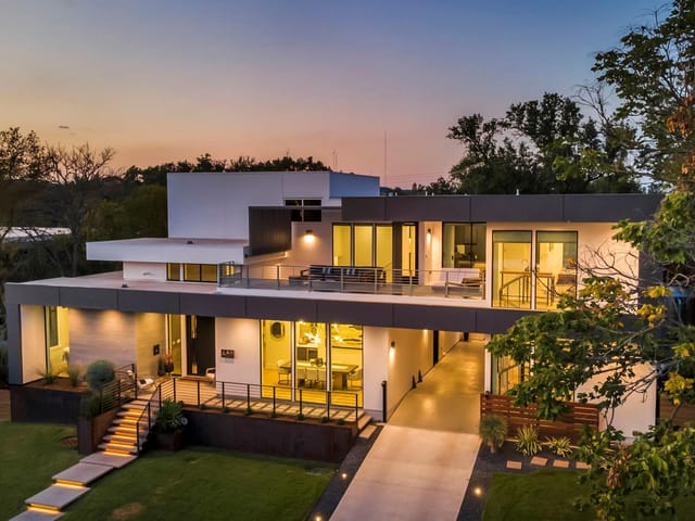 4811 Timberline DR