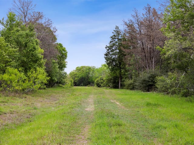 4822 Fm 1624 Rd