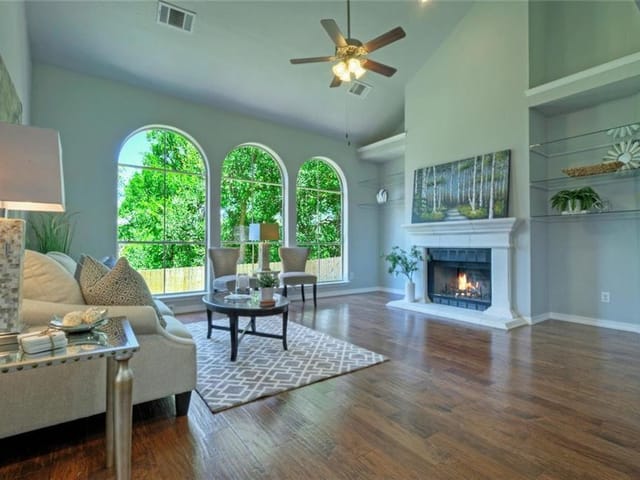 4825 Norman TRL