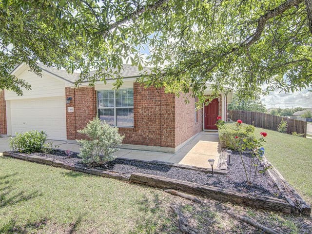483 Quarter Ave