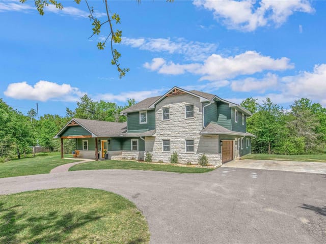 4855 Austins Creek DR