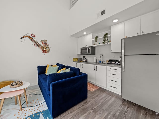 49 Navasota ST Unit #210