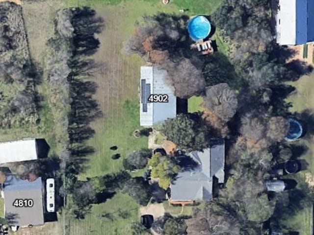 4902 Pecan Springs Rd