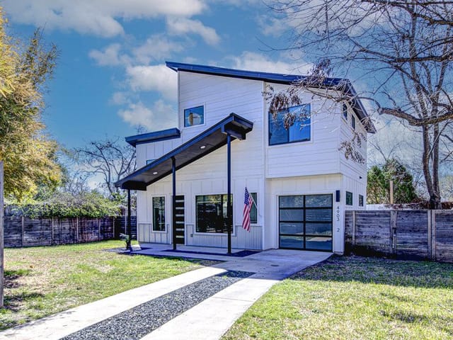 4903 Lyons RD Unit #2