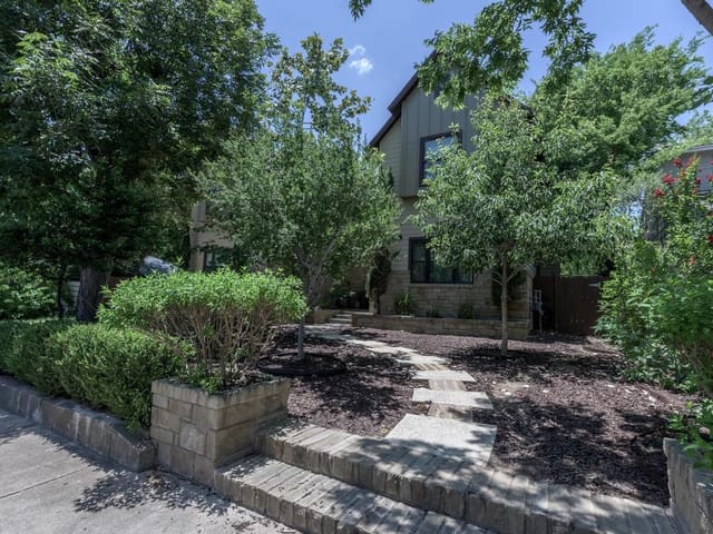 4904 Duval St Unit #B