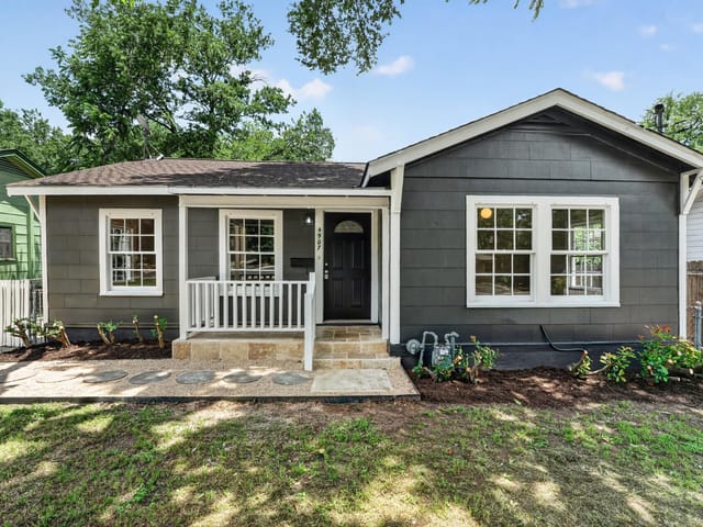 4907 Duval ST