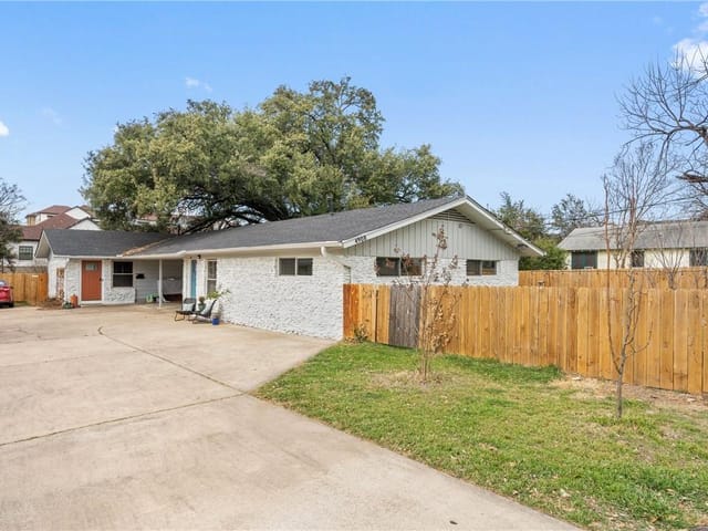 4908 Rowena Ave Unit #A
