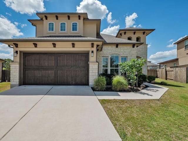 4909 Mandevilla Dr