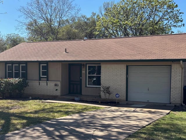 4910 Manchester Cir