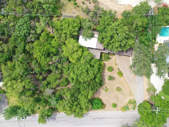 4910 Timberline Dr