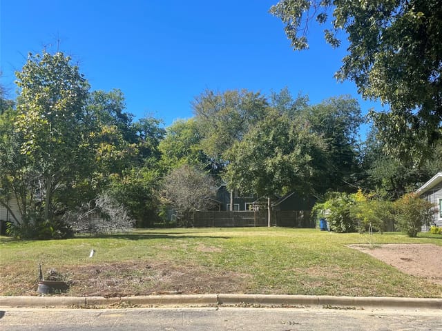 4910 West Park Dr