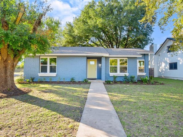 4914 Scarsdale Dr
