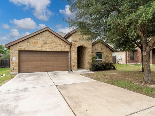 499 Eagle Brook Ln