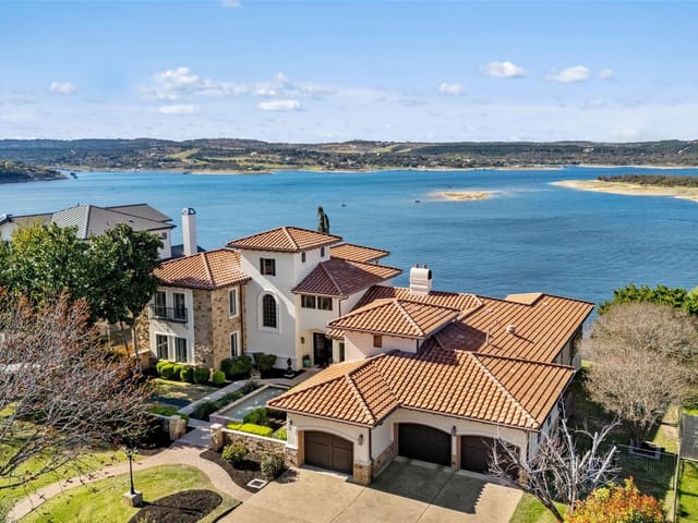 5 Water Front Ave
