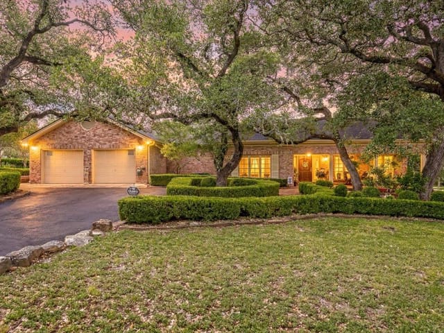50 Brookmeadow DR