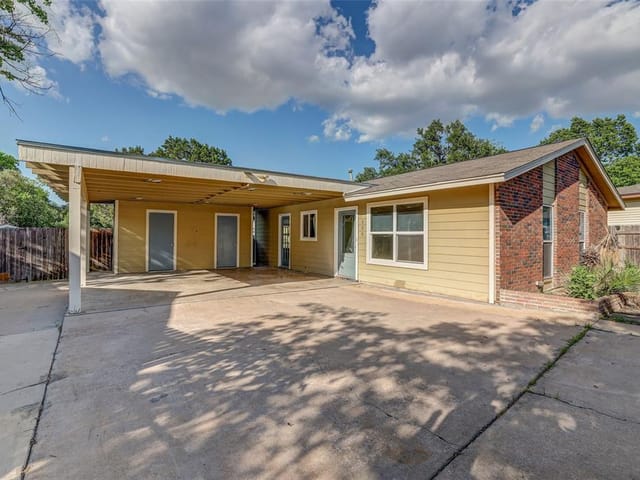 500 Bramble Dr