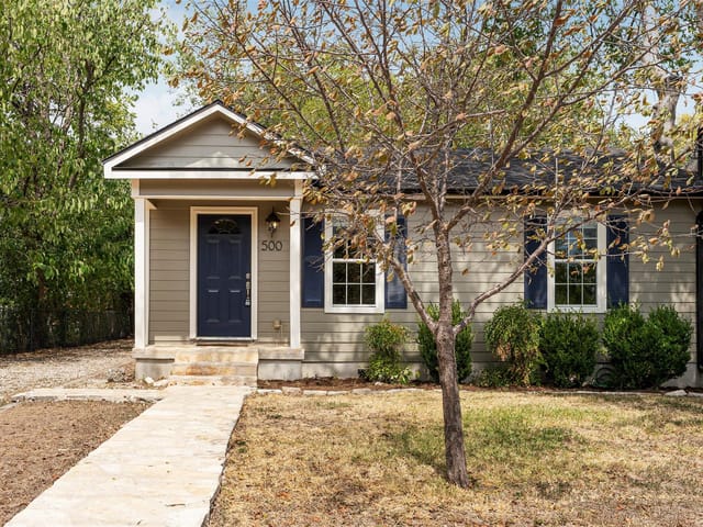 500 Denson DR