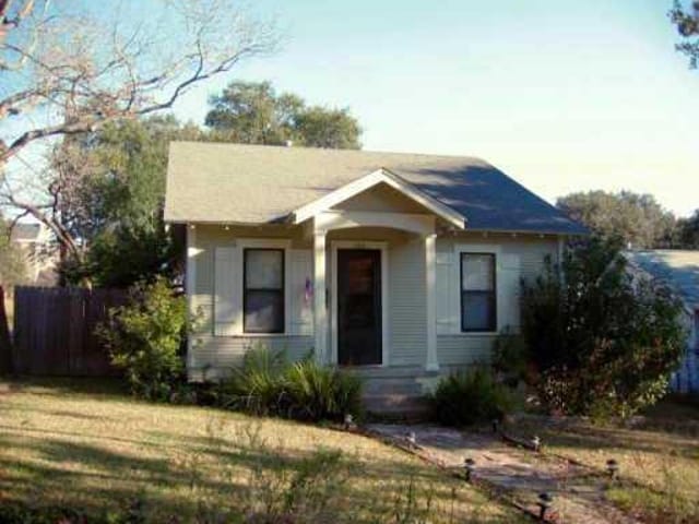 500 E ANNIE ST