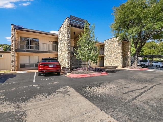 500 E Riverside DR Unit #216