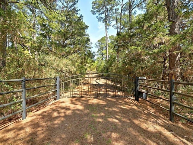 500 Pine Valley Loop