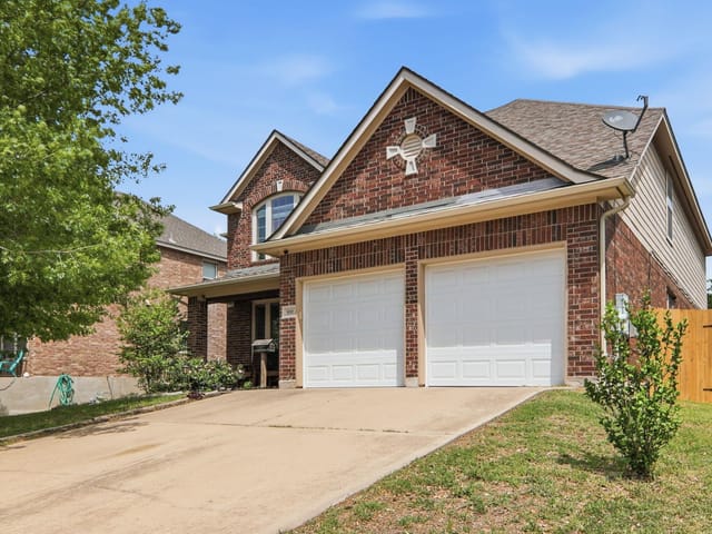 500 Red Hawk Dr