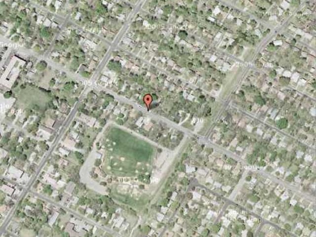500 W Saint Johns AVE