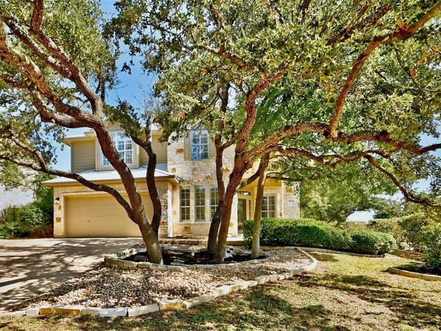 5000 Bluestar Dr