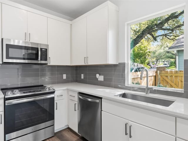 5000 Lansing DR Unit #2