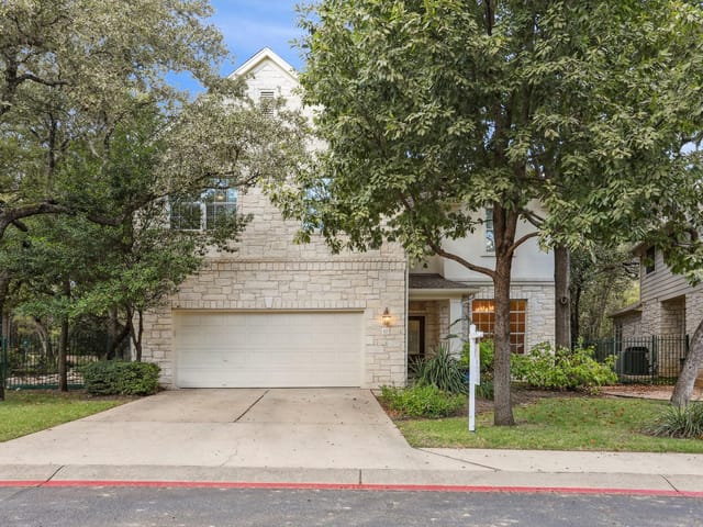 5000 Mission Oaks BLVD Unit #12