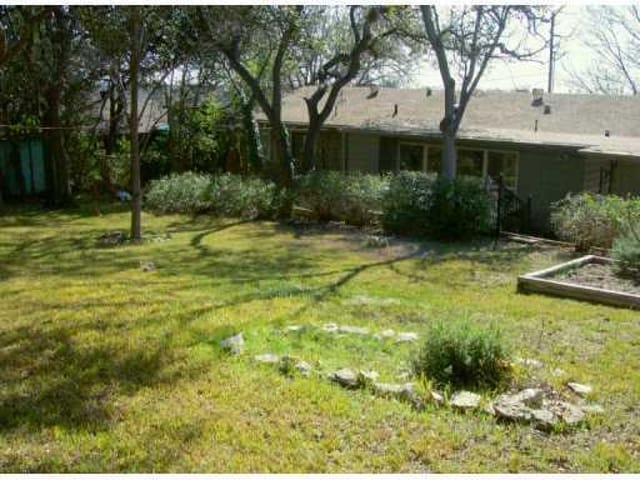 5002 BALCONES Dr