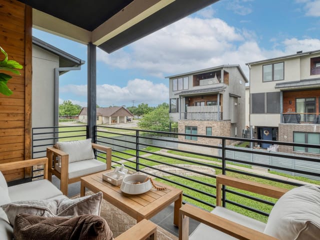 View 5002 E Pecan Springs RD Unit #7 5002 E Pecan Springs RD Unit #7, photo 1 of 6, Austin, TX