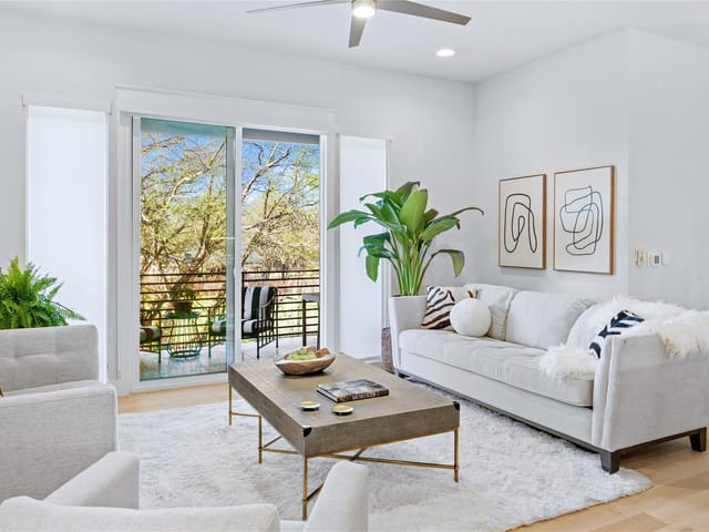 5002 Pecan Springs RD Unit #8