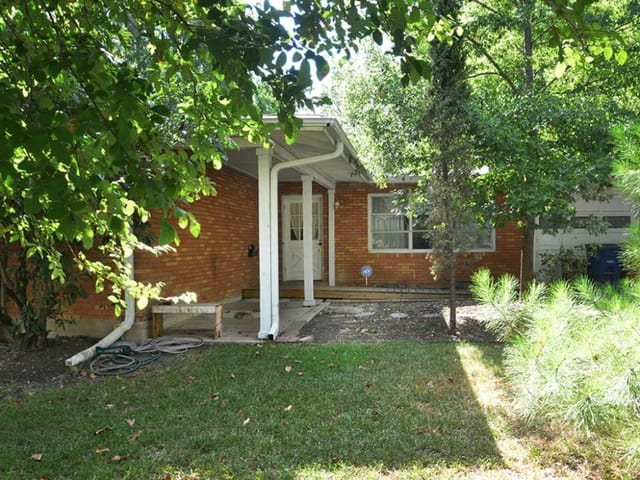 5002 Placid Pl